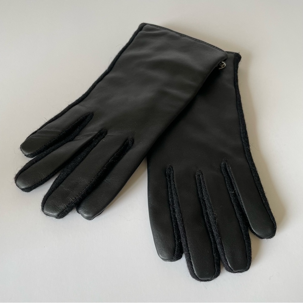 Adrianne Vittadini Black Leather Gloves Size L/XL